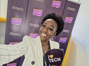 Girl Tech Plus volunteer